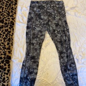 Athleta tie dye leggings